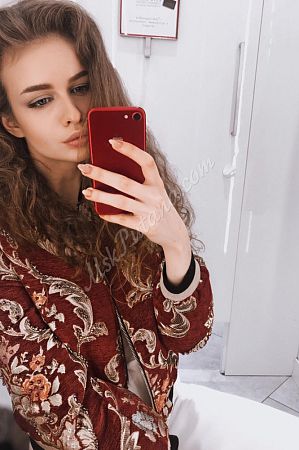 Линда, метро Коломенская Линда, метро Коломенская
