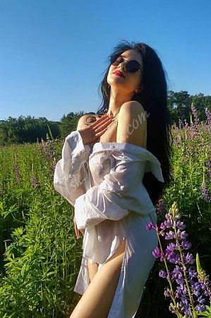 нина, метро Проспект Мира
