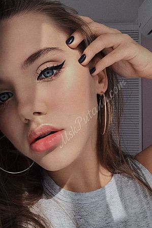 Лена, метро Профсоюзная Лена, метро Профсоюзная
