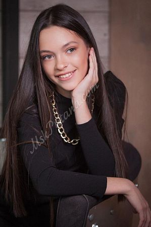 Лена, метро Шаболовская